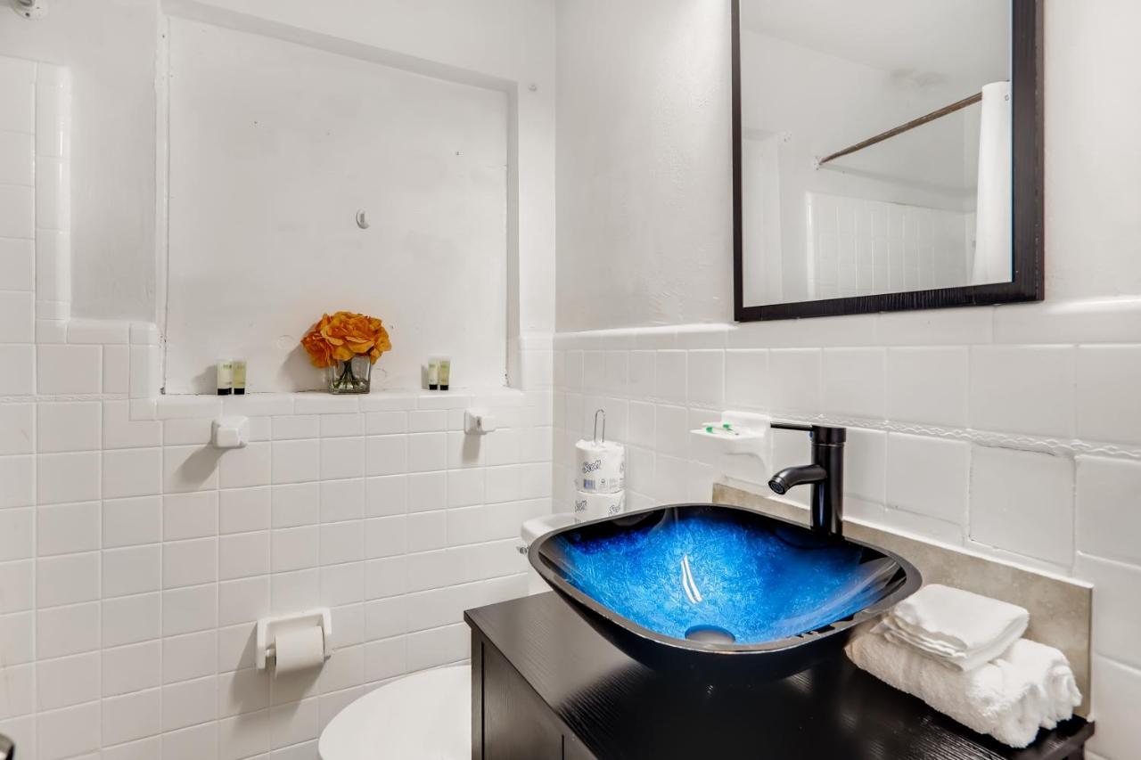 Coral Sands 1Br/1Ba Close 2 Beach! 웨스트 팜 비치 외부 사진